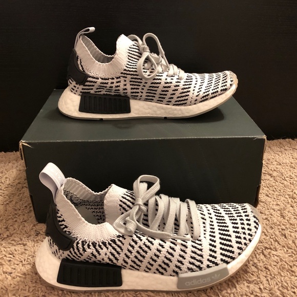 adidas Shoes - NEW adidas NMD_R1